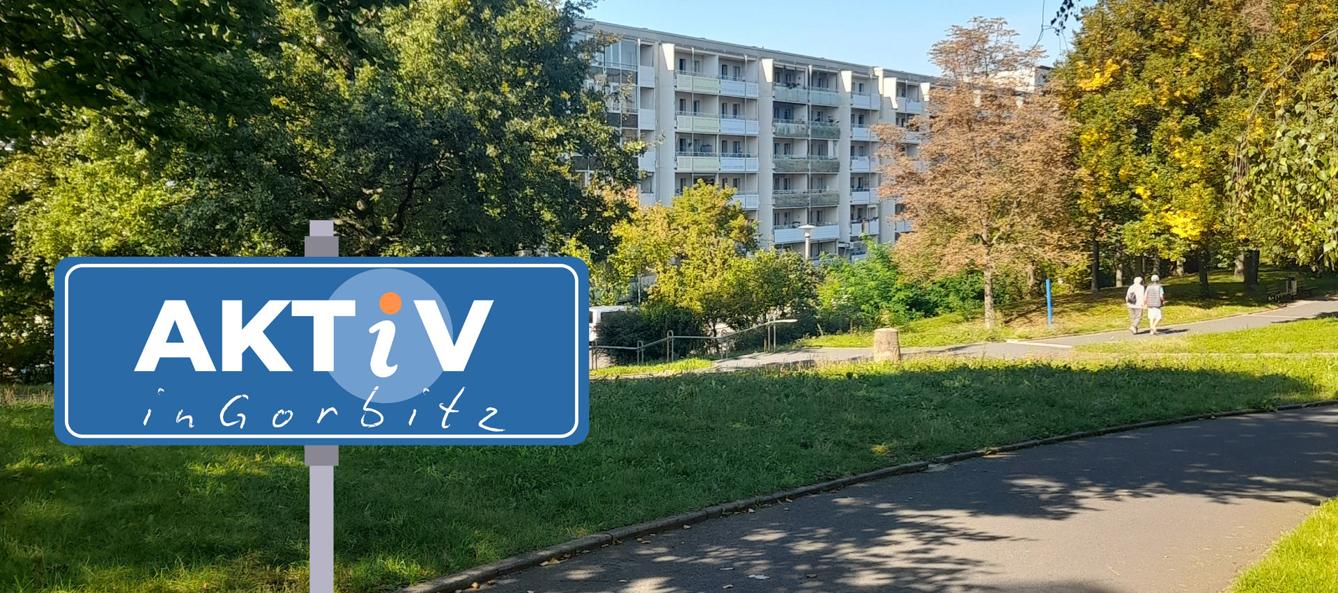Vor sieht man das Logo von 